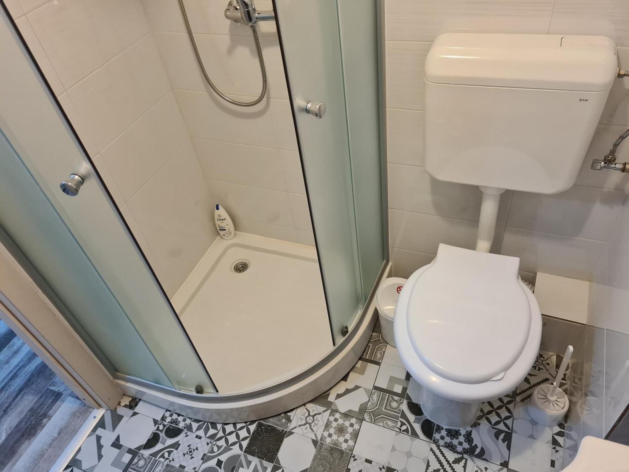 Luxury Mall First Apartments Бакэу Экстерьер фото
